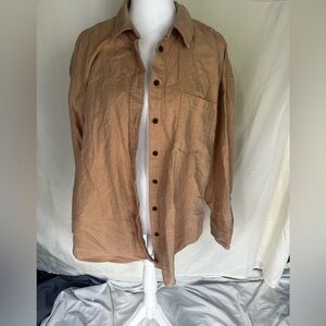 Universal threads women’s relaxed fit button down